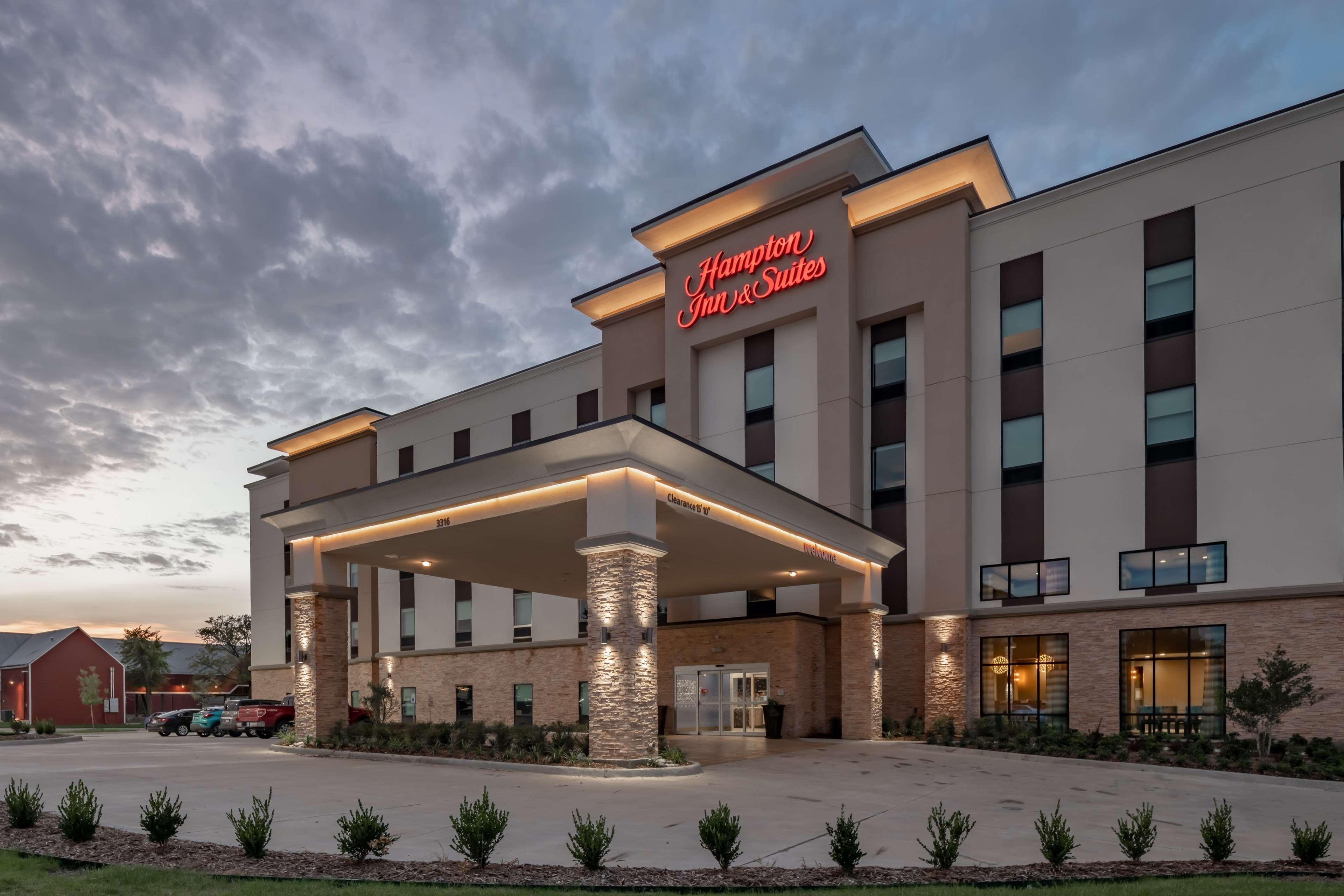 Hampton Inn & Suites Dallas/Plano Central Exterior foto